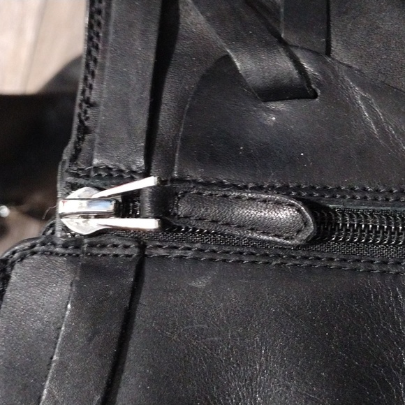 Sam Edelman black leather zip ankle boots. Mint condition. Size 10 - Picture 7 of 11